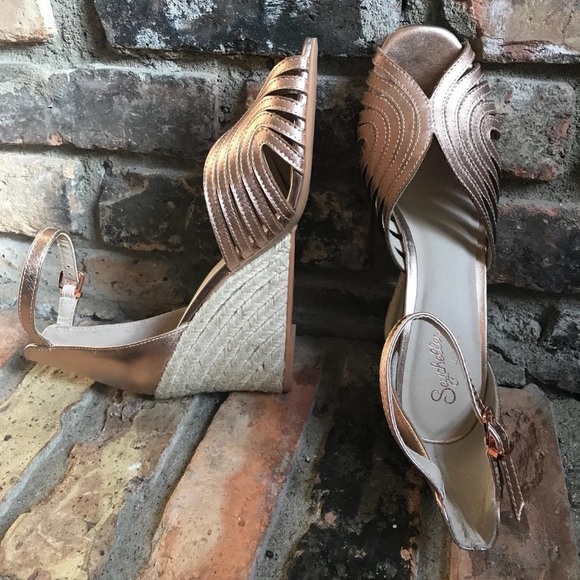 🆕NWT metallic rose gold leather espadrille wedges - Picture 8 of 8